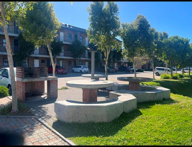 2 BEDROOM APARTMENT FOR SALE IN OTTERY